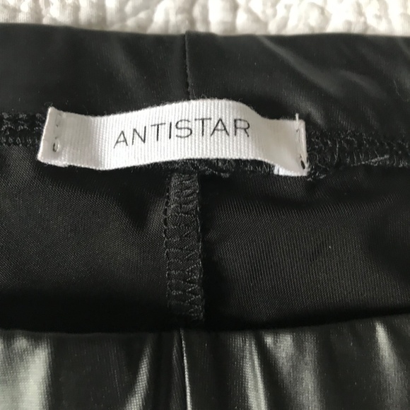 Skin hugging soft "Leather" leggings. L-XL - Picture 3 of 3